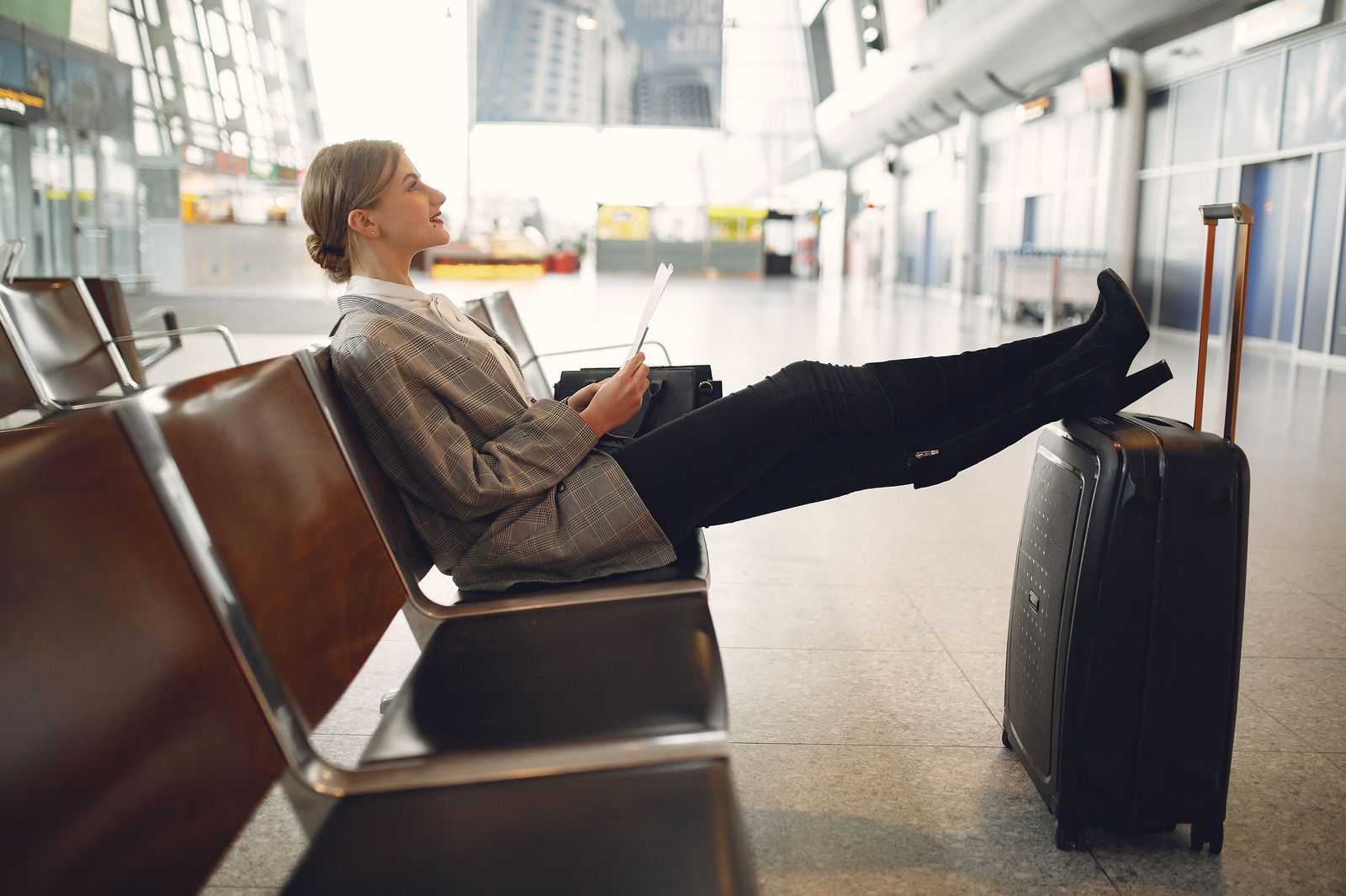 The travel desk: flights, hotels and ground reconciled on one file